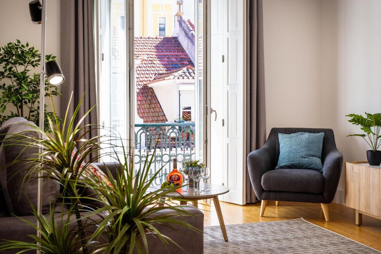 Amazing 1Bdr Apartment In Chiado By Lovelystay Lisboa Extérieur photo